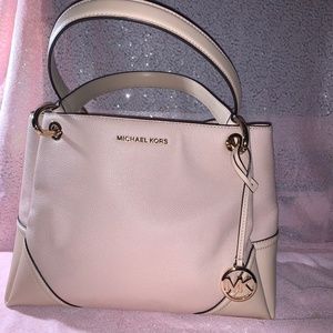 BRAND NEW!! MK pink purse